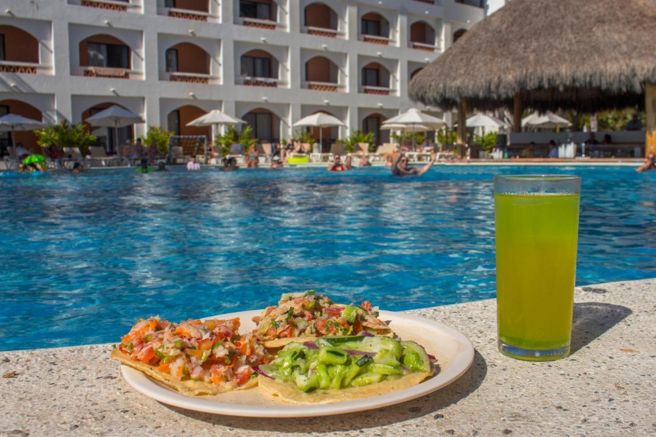 Plaza Pelicanos Club Beach Resort All Inclusive Puerto Vallarta Exterior foto